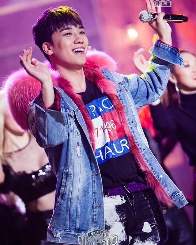 Сынри bang bang bang. Big bang seungri. сынри биг бэнг. сынри из big bang 2025. сынри bang bang.