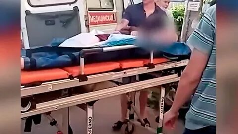 Женщина родила в ведро
