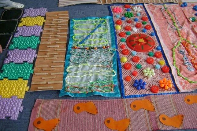 какой массажный коврик. коврики. коврик массажный орто пазл. коврик для плоскостопия. орто пазл коврики ортопедические.