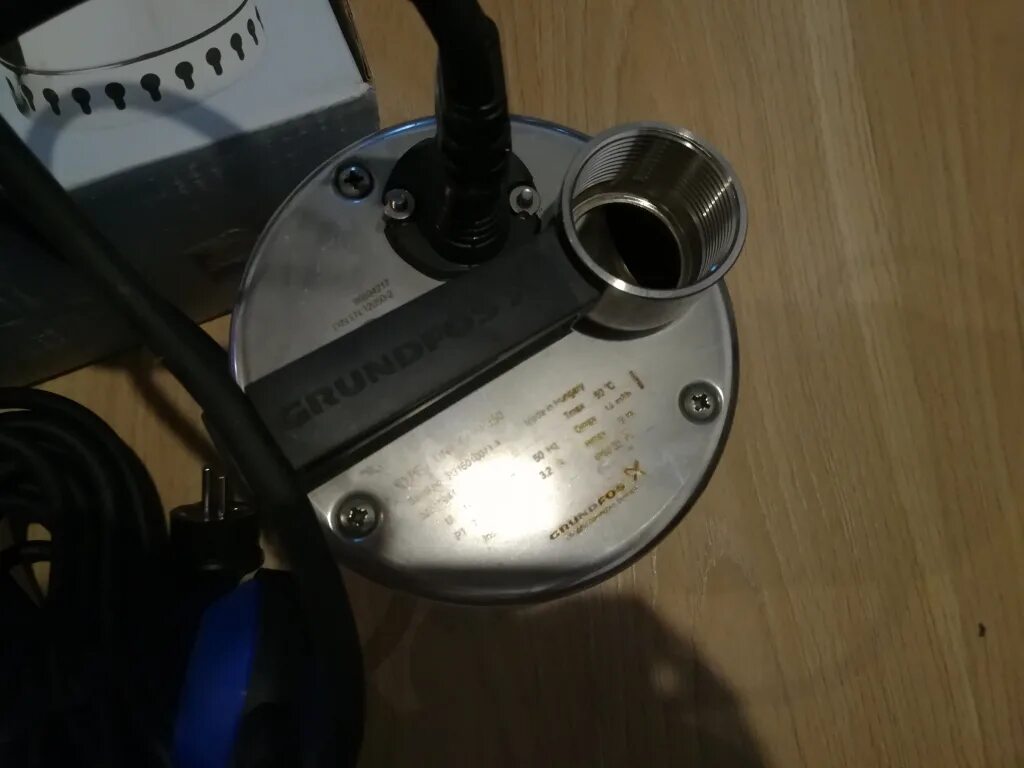 Grundfos kp 350 a1. Насос grundfos unilift kp 350-a1. шильдик насоса грундфос. unilift kp350 передний сальник.