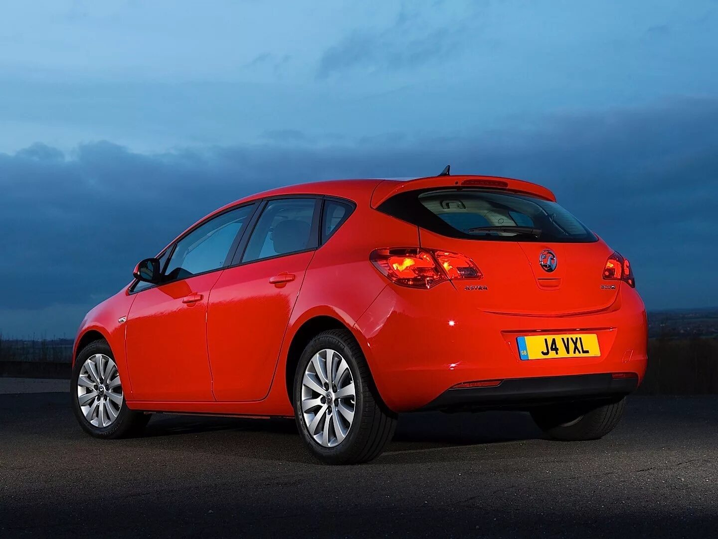 Хэтчбек фото. Vauxhall Astra Hatchback. Vauxhall Опель Астра j. Astra хэтчбек 5 дв. Астра Джей хэтчбек 5 дв..