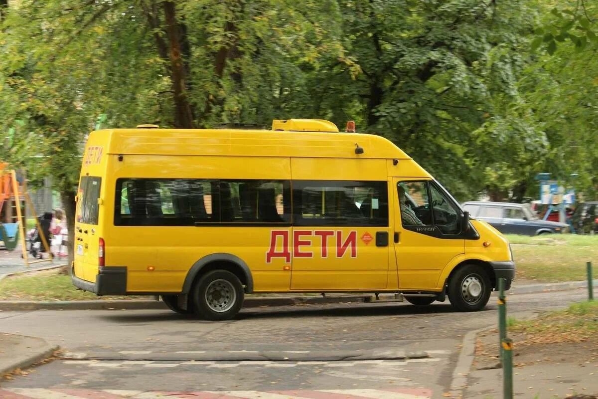 Файл:GAZel 2705 school bus.jpg - Википедия