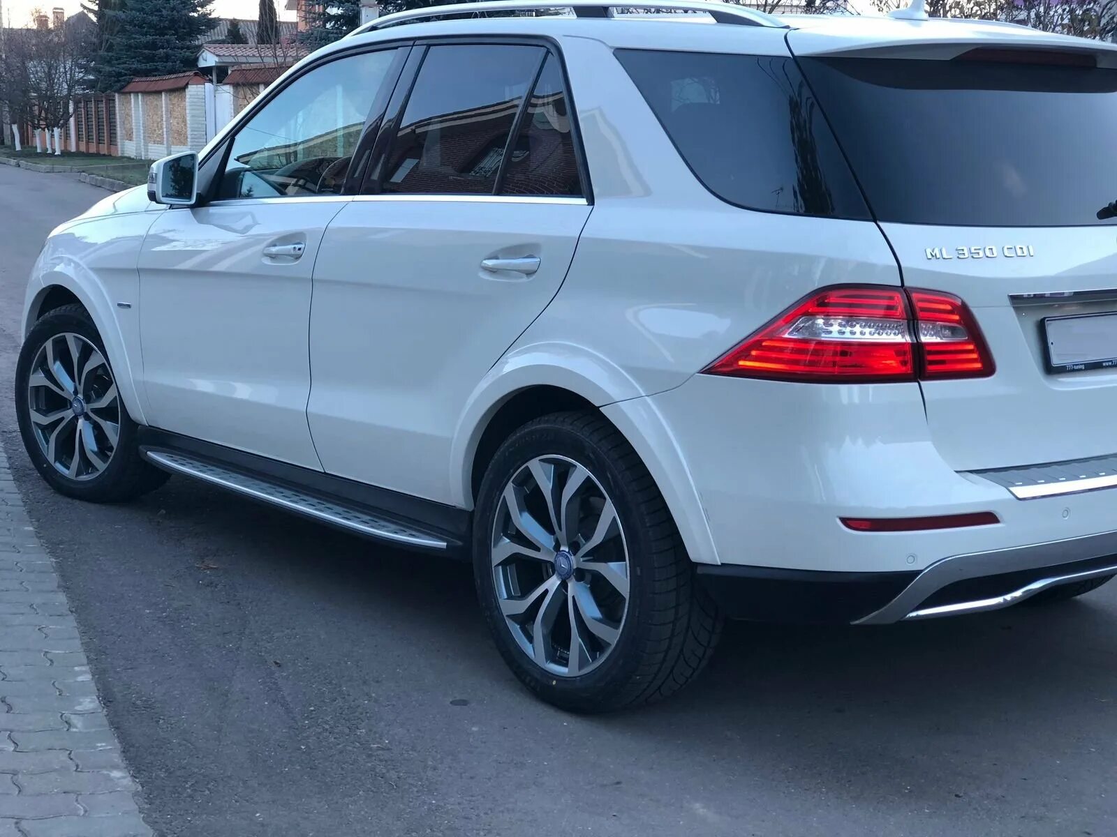 Мерседес 166 кузов фото Купить б/у Mercedes-Benz M-Класс AMG III (W166) 63 AMG 5.5 AT (525 л.с.) 4WD бен