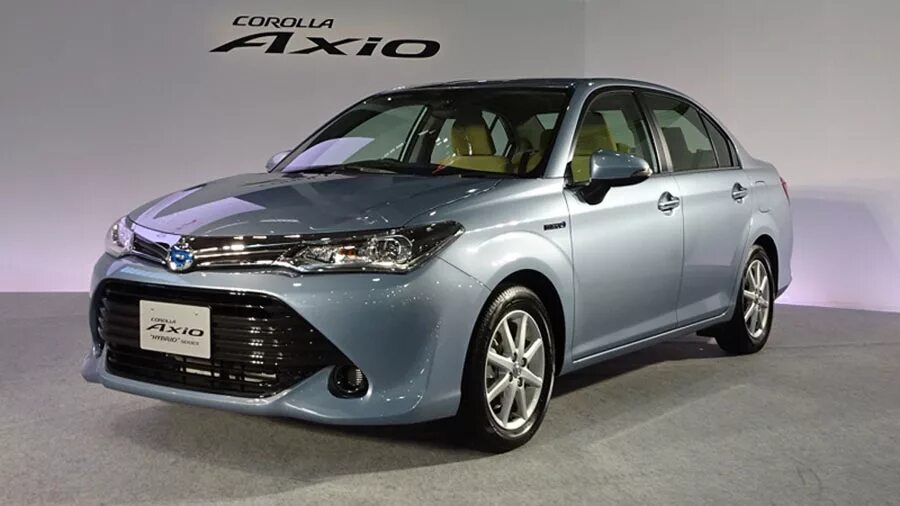 Toyota axio 2. Toyota corolla axio 2016.