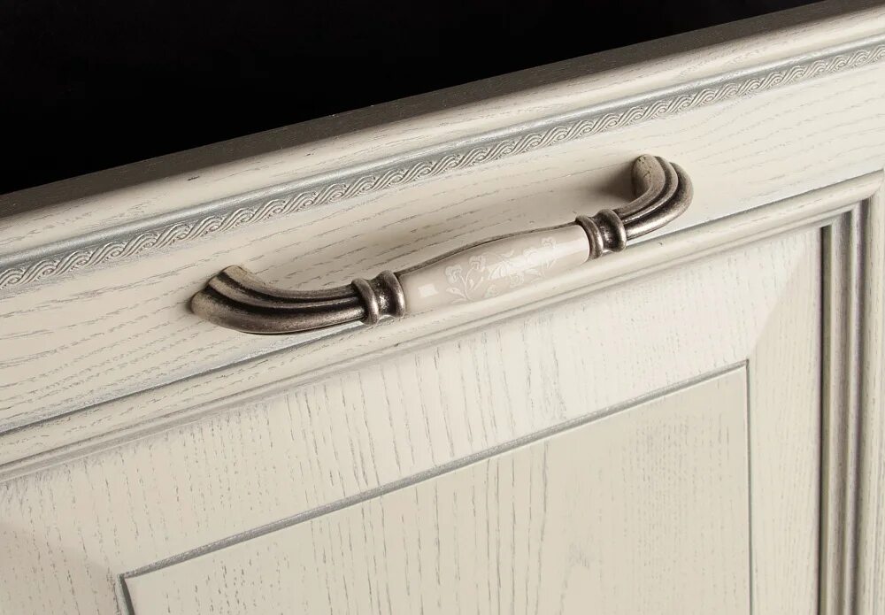 Handle c