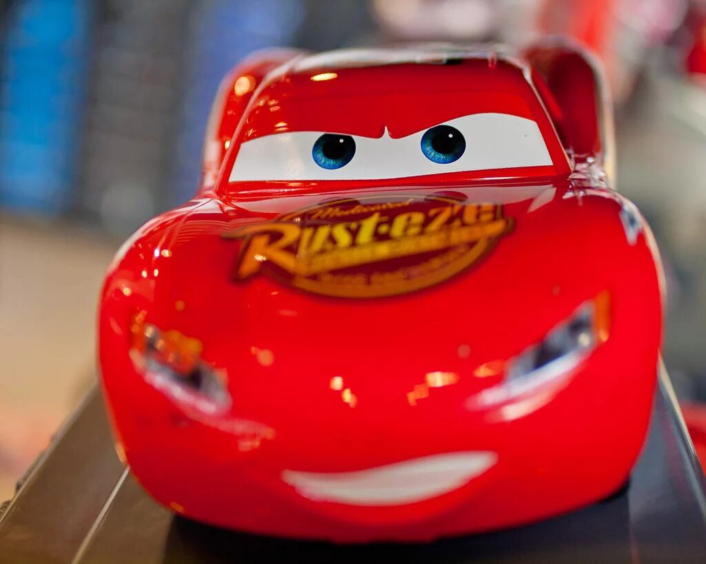 Kachow Lightning MCQUEEN. Lightning MCQUEEN Toy. Lightning MCQUEEN ka-Chow. Chevrolet Lightning MCQUEEN.