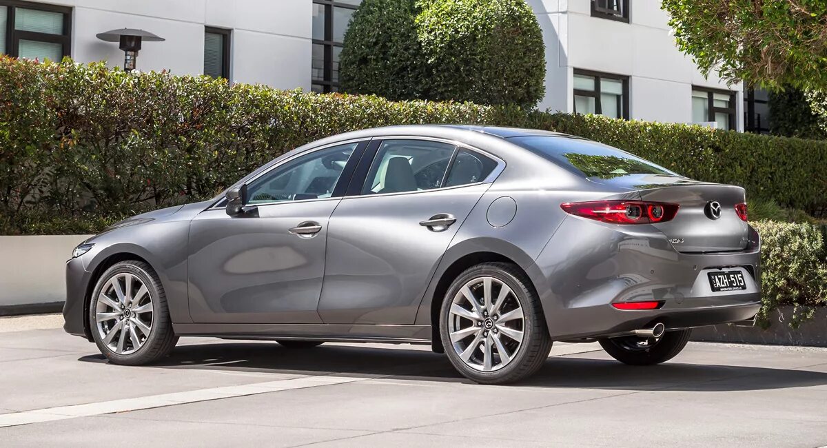 Цены и комплектации мазда новый. Mazda 3 sedan 2020. Mazda 3 2019 седан. Мазда 3 новый кузов седан. Мазда 3 серая новая.