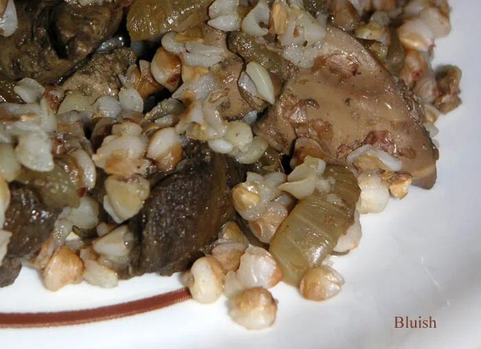Куриная печень с гречкой фото Гречка с куриной печенью: рецепт сытного блюда для всей семьи