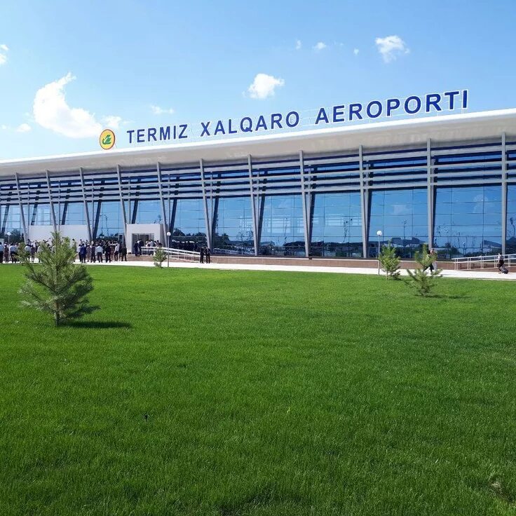Аэропорт города термез. Аэропорт термез аэропорт термез. Аэропорт сурхандарьинская область. Вокзал термез. Международный аэропорт «термез» в узбекистане.