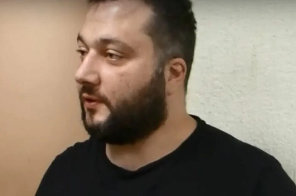 Шаиг зейналов. Шаиг зейналов и дарья мухина. Дарья мухина выстрел в глаз фото. Шаиг зейналов и дарья. Парню выстрелили в глаз.