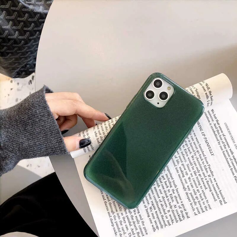 Зеленый чехол для телефона. Midnight Green Case for iphone 11 Pro. Зеленый чехол. Зеленые модные чехлы. Темно зеленый чехол.