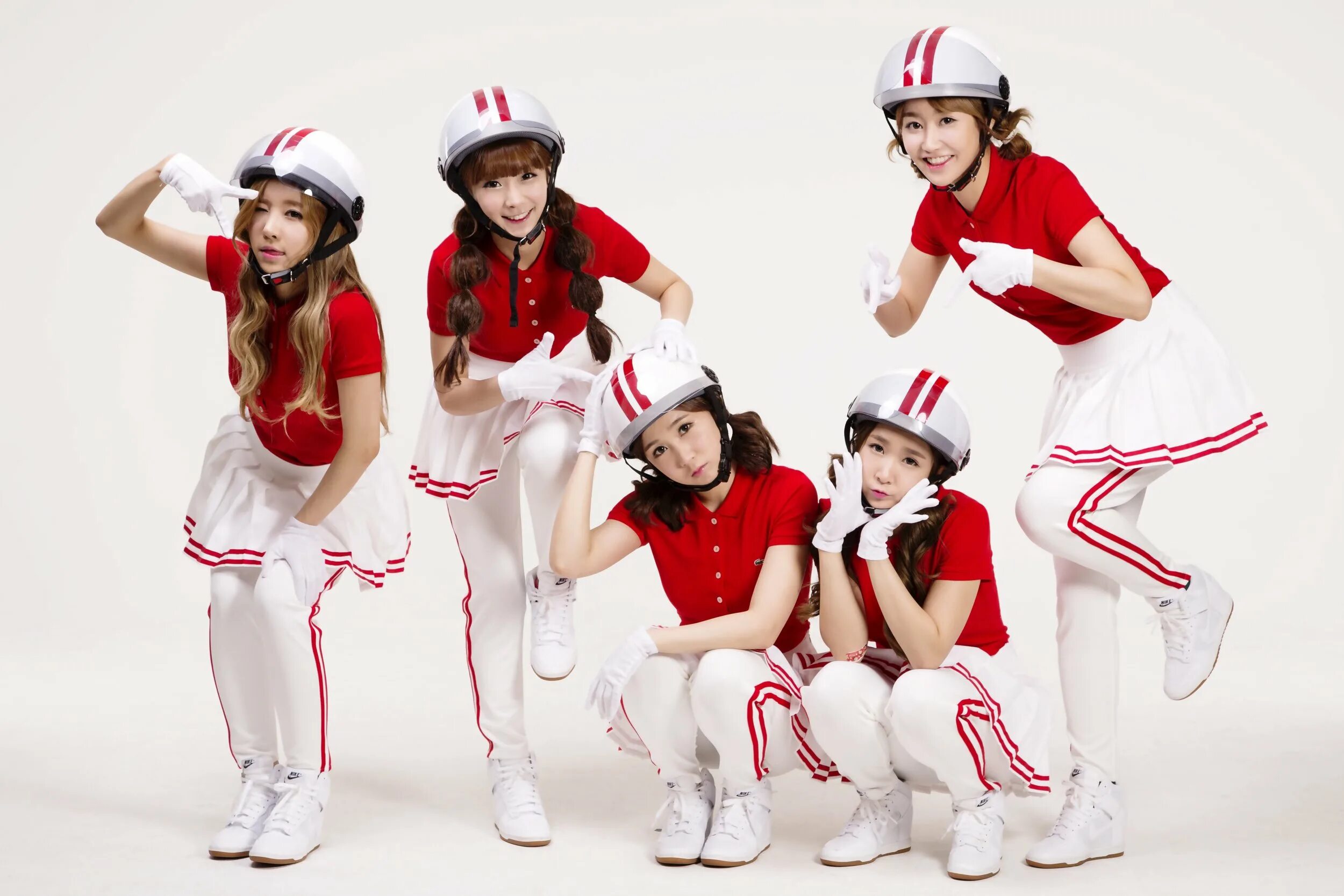 Компания pop pop. Crayon Pop. Танцорша кпоп. Кпоп танцы. Кей поп танцуют.