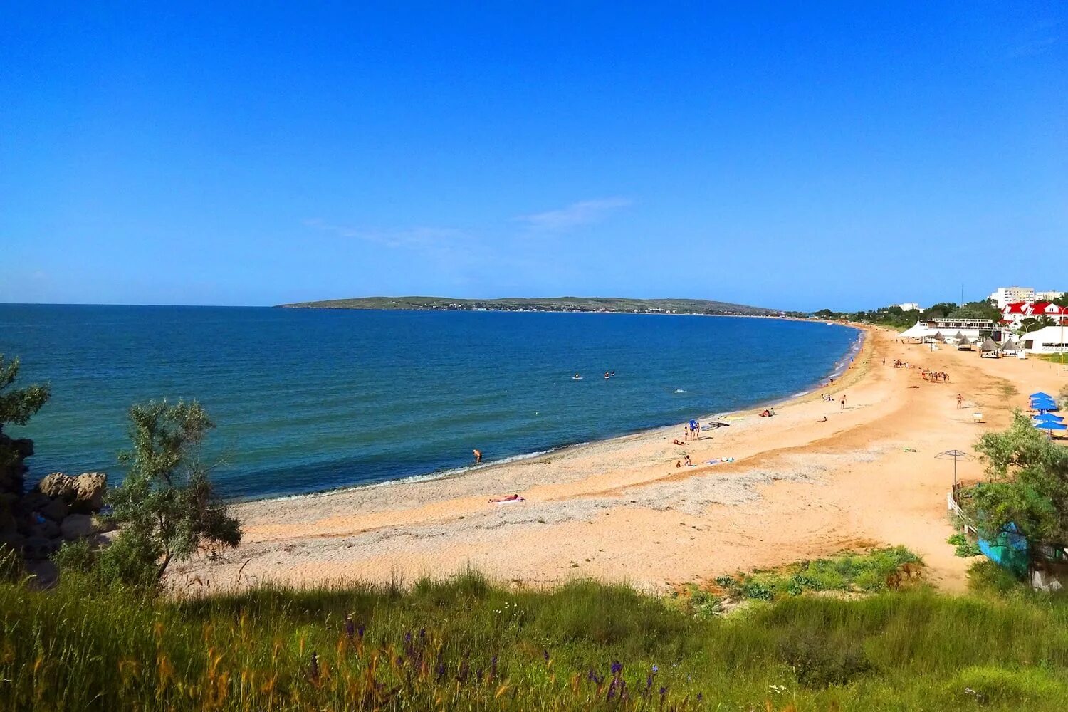 Азовское море крым щелкино. Азовское море крым щелкино. Поселок щелкино азовское море. Белая скала семеновка азовское море. Мысовое азовское море.