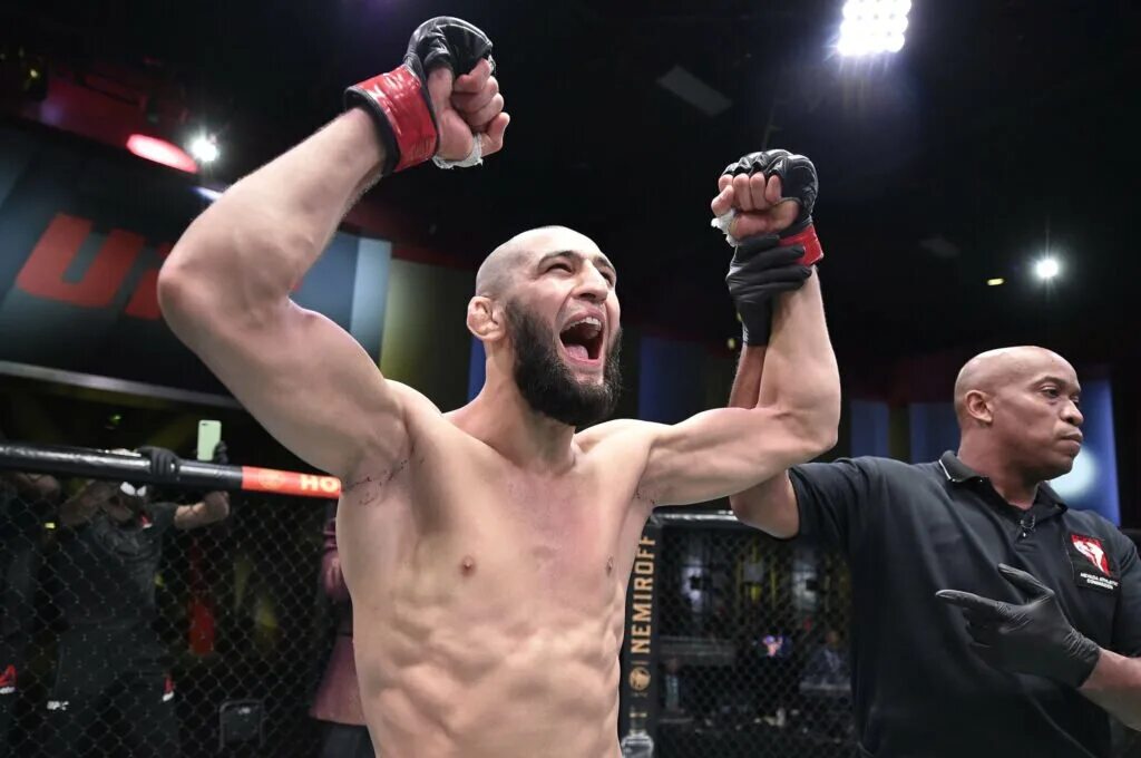 Следующий бой бойца. Хамзат боец ufc. хамзат чимаев ufc. боец мма хамзат чимаев. хамзат чимаев бой в юфс.