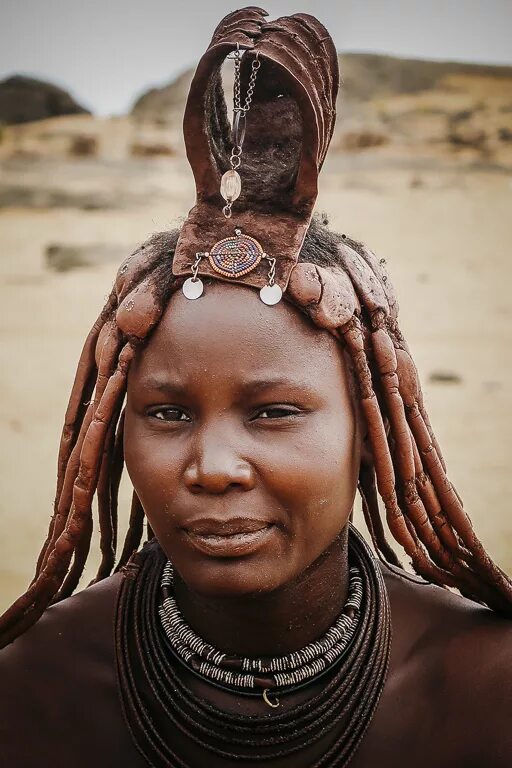 Tribe himba купить. Красавицы племени Химба Намибия. Девушки племени НУБА Химба. Химба женщины во весь рост. Красавицы племени Химба в полный рост.