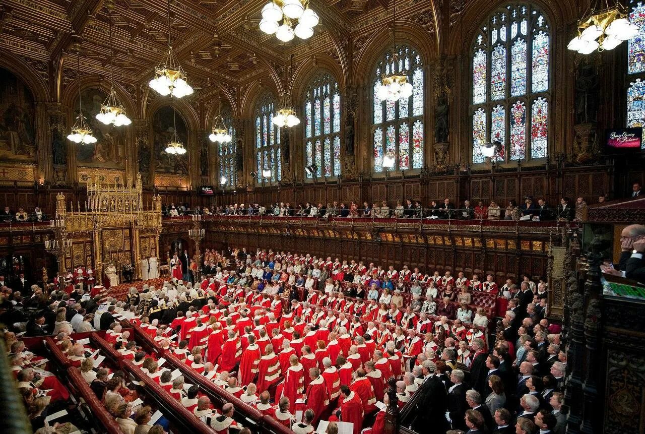 Что исполняет парламент. Парламент британии палата лордов. палата лордов и палата общин в великобритании. верхняя палата парламента британии. the house of lords великобритании.