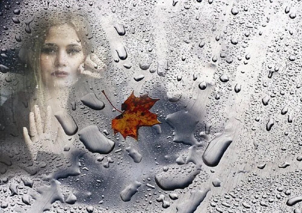 Осенняя грусть. Фотосессия с мокрым стеклом. Дождь воспоминания. Женщина за мокрым стеклом.