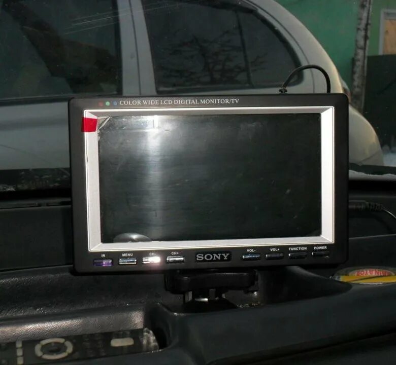 Автотелевизор двт3 7дюймов. Soupt sn-706. Телевизоры в машину автомобильные. Автомобильный телевизор silver rx-5055. Авито автомобильной телевизор.