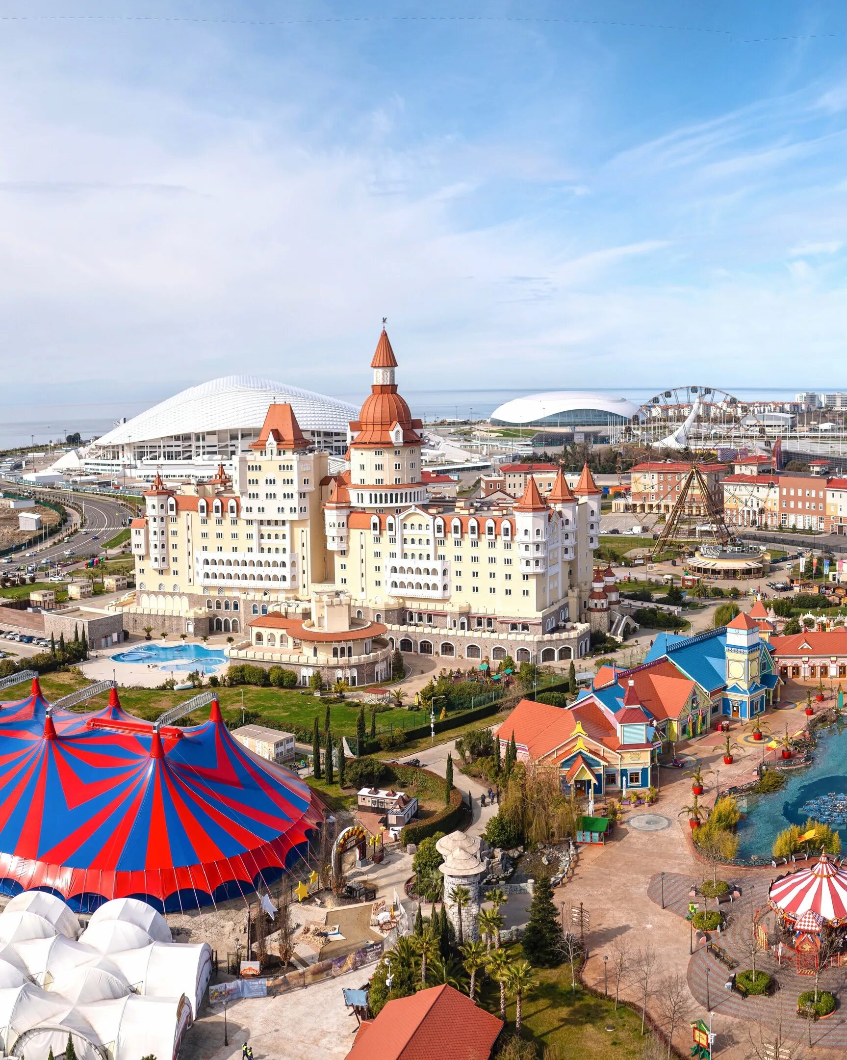 сочи парк туры из москвы. парк развлечений сочи парк адлер. олимпийский парк диснейленд адлер. парк аттракционов сочи парк. атомариум сочи парк.