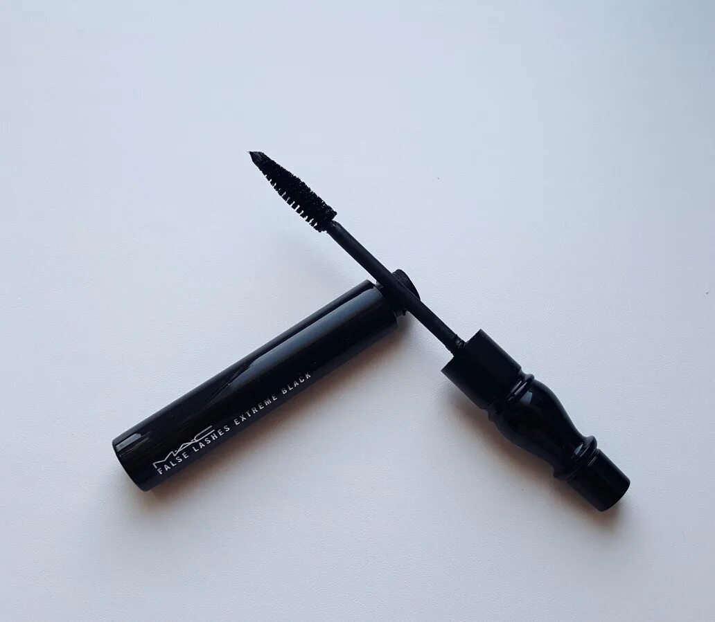 Mac false. Mac тушь для ресниц false lashes extreme black little. mac тушь для ресниц false lashes extreme black.