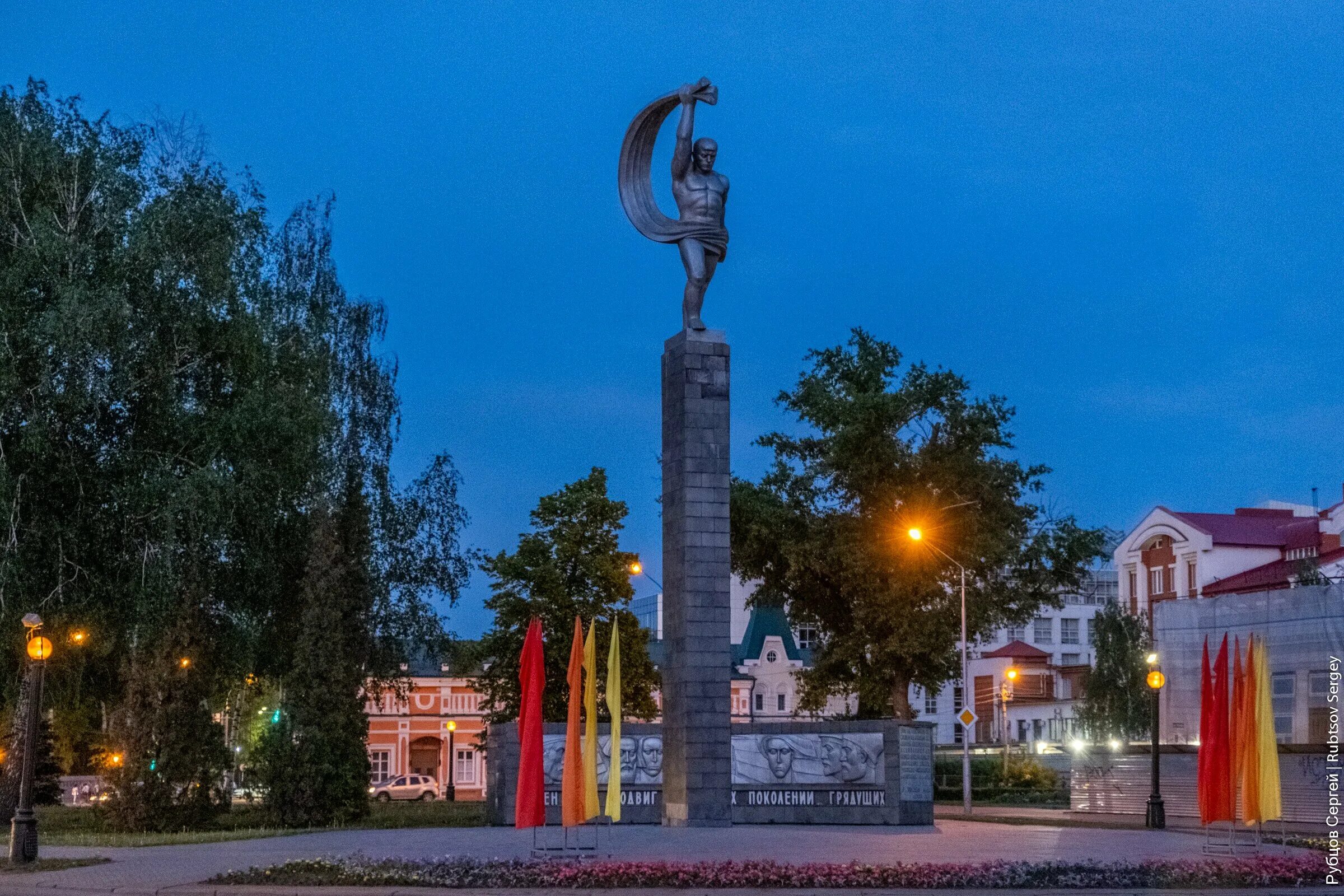 Город липецк каталог. Главная достопримечательность города Липецка. Липецк центр города. Площадь Победы Липецк. Центр города Липецк ночной.