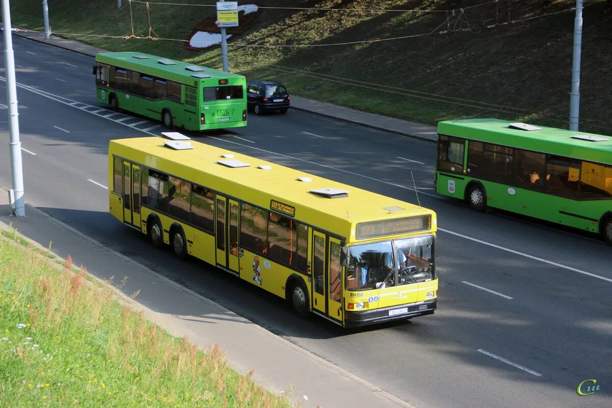 Номер автобуса 107. Автобус МАЗ 107. Автобус МАЗ 107 066. МАЗ 107 Минск. Трехосный МАЗ-107.