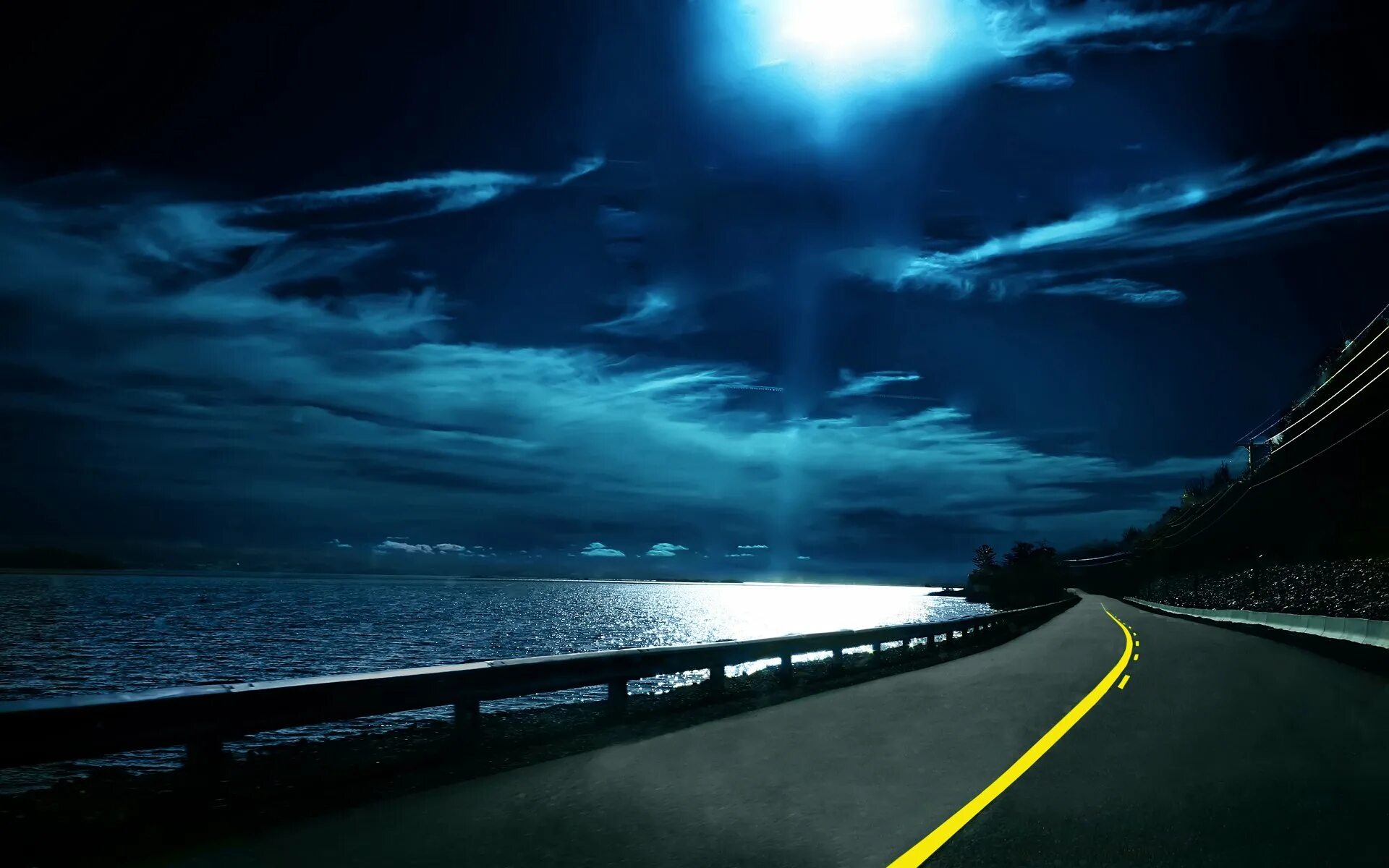 Красивое время ночью. Ночная дорога. Ночное небо и дорога. Ночь Луна дорога. Красивая ночная дорога.