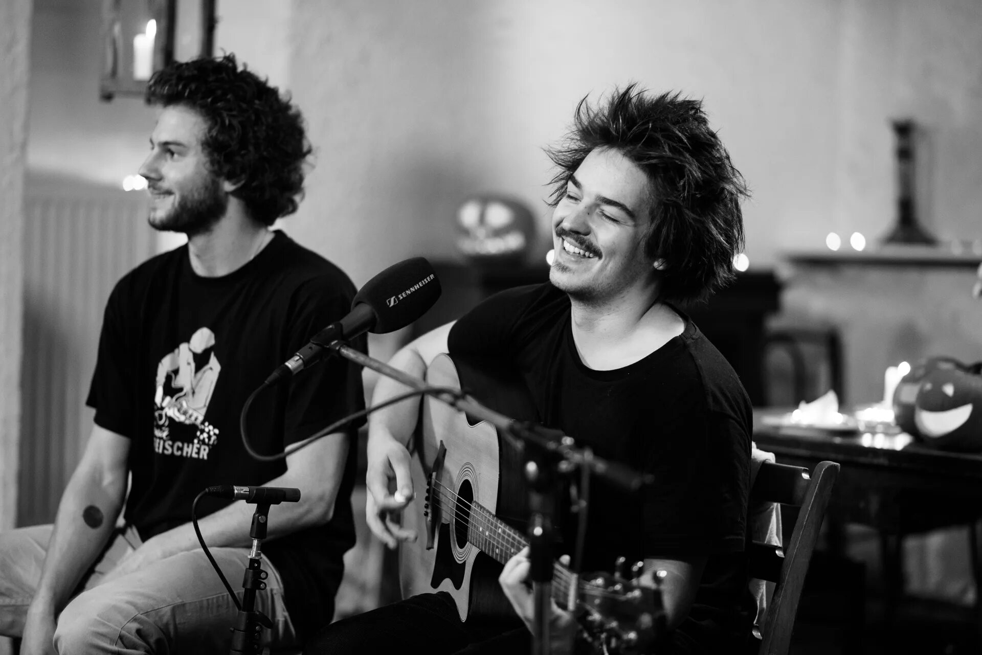 Milky chance stolen dance. Stolen dance. Milky chance stolen перевод. Milky chance stolen перевод. Milky chance.