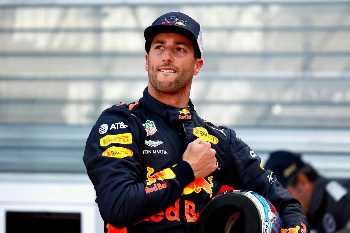 Риккардо. Даниэль Риккардо. Даниэль Риккардо Монако 2018. Daniel Ricciardo Monaco GP. Daniel Ricciardo Monaco Pool.