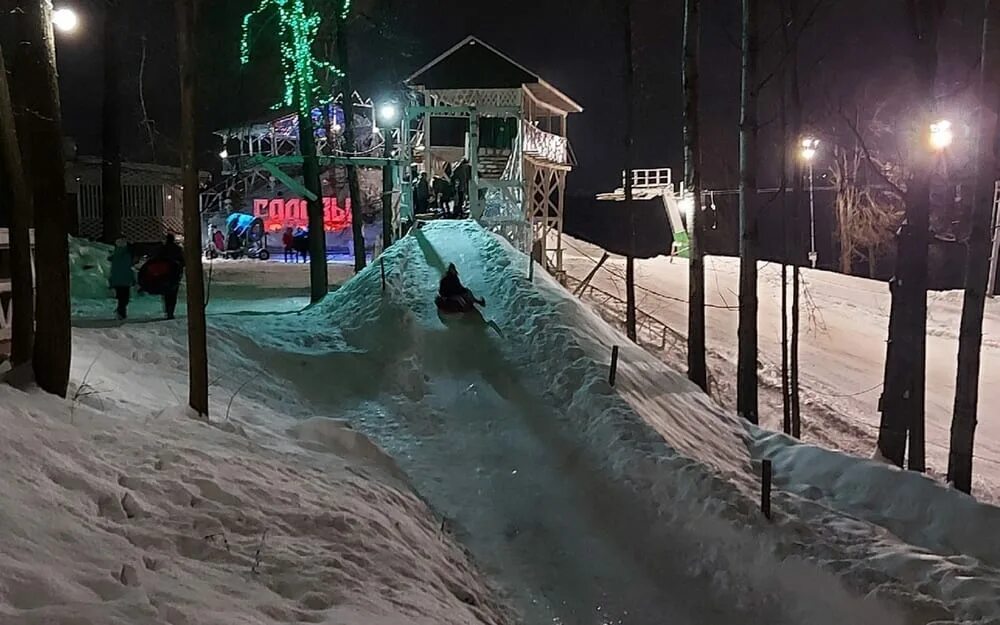 Парк лапландия брянск. Брянск горнолыжный комплекс лапландия. Лапландия арена. Курган бессмертия брянск лапландия. Курган бессмертия брянск лапландия.