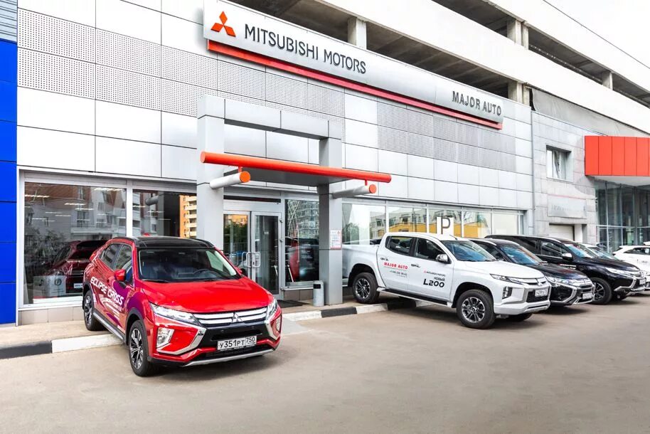 Магазин мицубиси. Автосалон Major Kia Дмитровское шоссе. Митсубиси Major. Major Mitsubishi Новорижский.