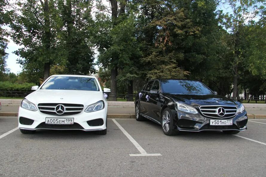 Бизнес машины. Mercedes benz s500 w222. Мерседес е200 213 кузов. Аренда мерседес е москва. Белая аренда.