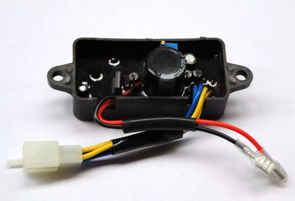 Avr для генератора. Блок avr gg2700,gg3300, gg3500bs/dg2200( 1 колодка 4 провода ) 3квт. блок avr для бензогенератора 3+2+1+1. регулятор напряжения бензогенератора хонда 3квт. блок avr для генератора huter dn2700.