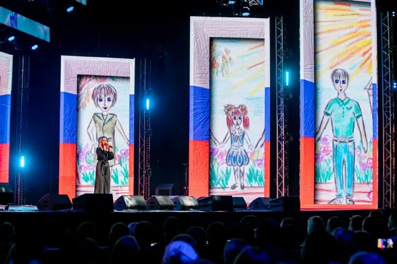 Гала концерт фестиваля своих не бросаем. Гала концерт фестиваля своих не бросаем. Гала концерт фестиваля своих не бросаем. Гала концерт фестиваля своих не бросаем. Фото на концерте вои в щекино.