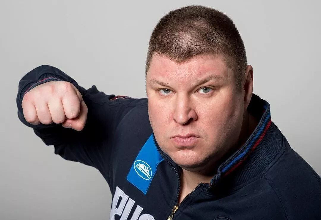 Рост гены из саши тани. Андрей свиридов актер. Андрей свиридов рост. Рост гены из саши тани. Саша таня гена.