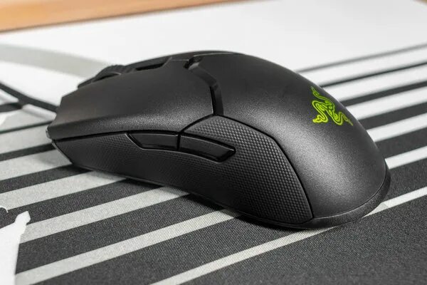 Razer viper v3 hyperspeed. Рейзер виппер. razer viper signature edition. razer viper v3 pro wireless. razer viper колесо.