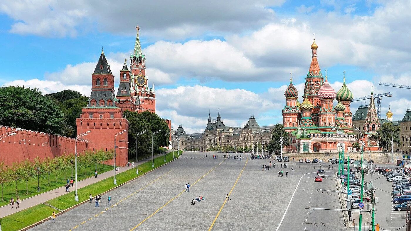 Площадь васильевский спуск. Кремль васильевский спуск. Площадь васильевский спуск в москве. Площадь васильевский спуск в москве. Храм василия блаженного васильевский спуск.