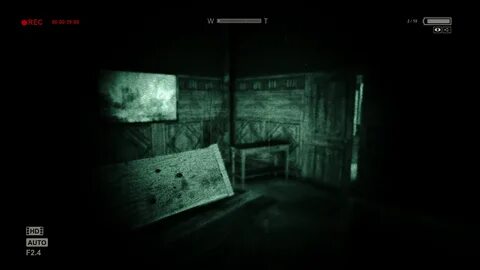 Outlast весит