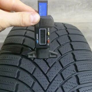 Bridgestone blizzak lm005