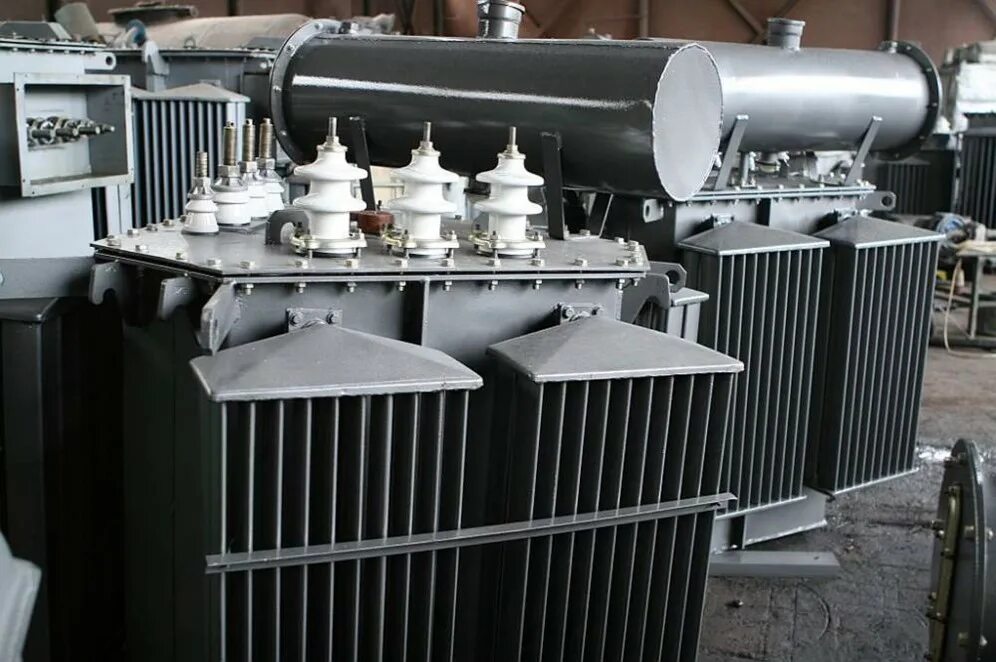 Силовой трансформатор 630. Тм 630. трансформатор тм 630. трансформатор треугольный тм 400/10. трансформатор тм 630 в разборе.