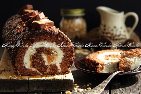 Рулет сникерс рецепт с карамелью и орехами