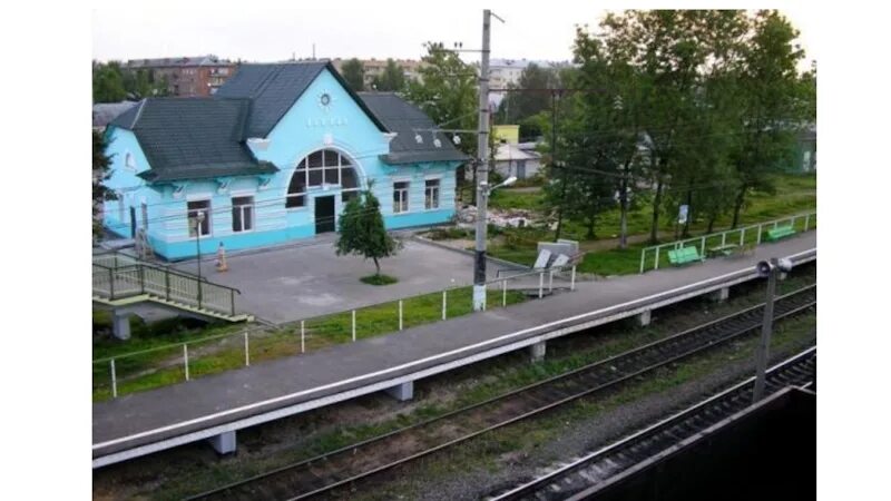 Москва станция шаховская. Москва шеховская электричка. Станция гучково дедовск. Станция шаховская московская. Москва-серпухов электричка эп2д.