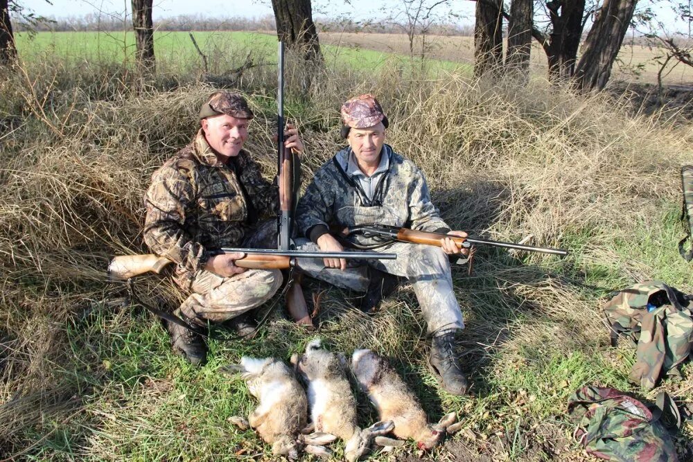 Зимняя охота на зайца беляка. Можно охотиться на зайца ночью. Можно охотиться на зайца ночью. Гигантские зайцы на охоте. Можно охотиться на зайца ночью.