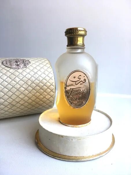 Парфюм масло египет. Масляные духи из египта. Духи египет. Kesma духи винтаж. Египетский масляный парфюм.