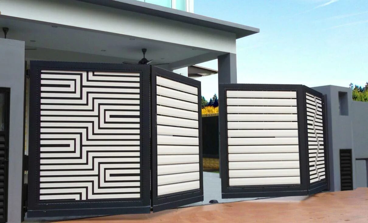 Me gate. Home gate.
