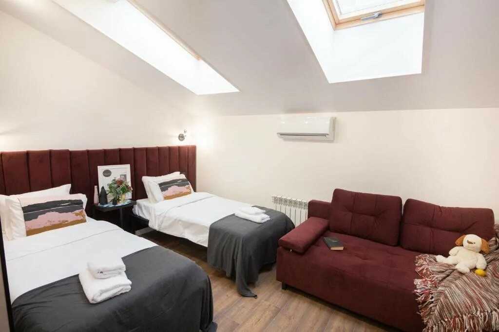 Lemon loft hotel 2. Lemon loft hotel просп победы 27а тверь. Отель лемон лофт тверь. Lemon loft тверь. Тверь проспект победы 27а гостиница.