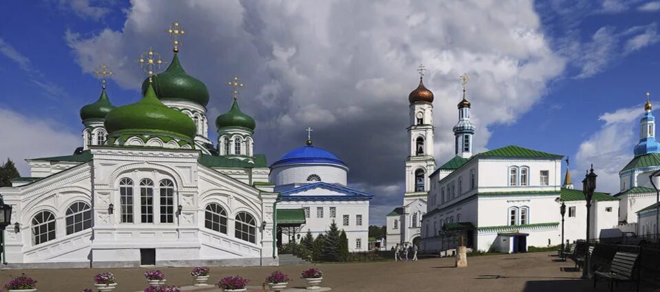 Достопримечательности раифы. Раиф казань монастырь. раифский богородицкий мужской монастырь. зеленодольск раифский монастырь. раифский монастырь казань достопримечательности.