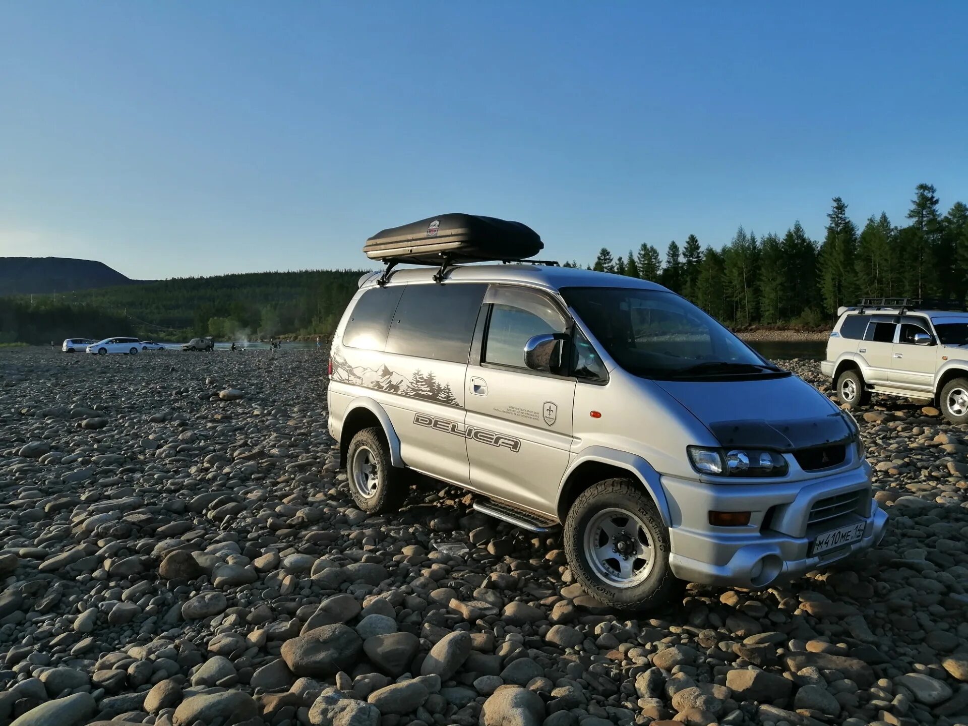 Купить делика хабаровск. Митсубиси Делика 4х4 2015. Митсубиси Делика 4. Mitsubishi Delica 4x4. Мицубиси Делика Дельфин.