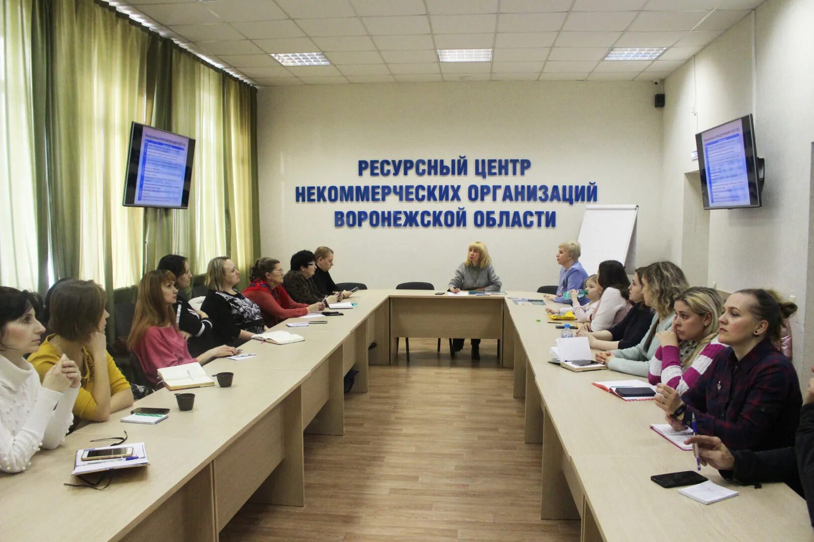 среднее профессиональное образование это. центр гражданских инициатив логотип. хозяйство санкт-петербурга. ресурсный центр государственного учреждения. ресурсная карта профессионального развития учителя.