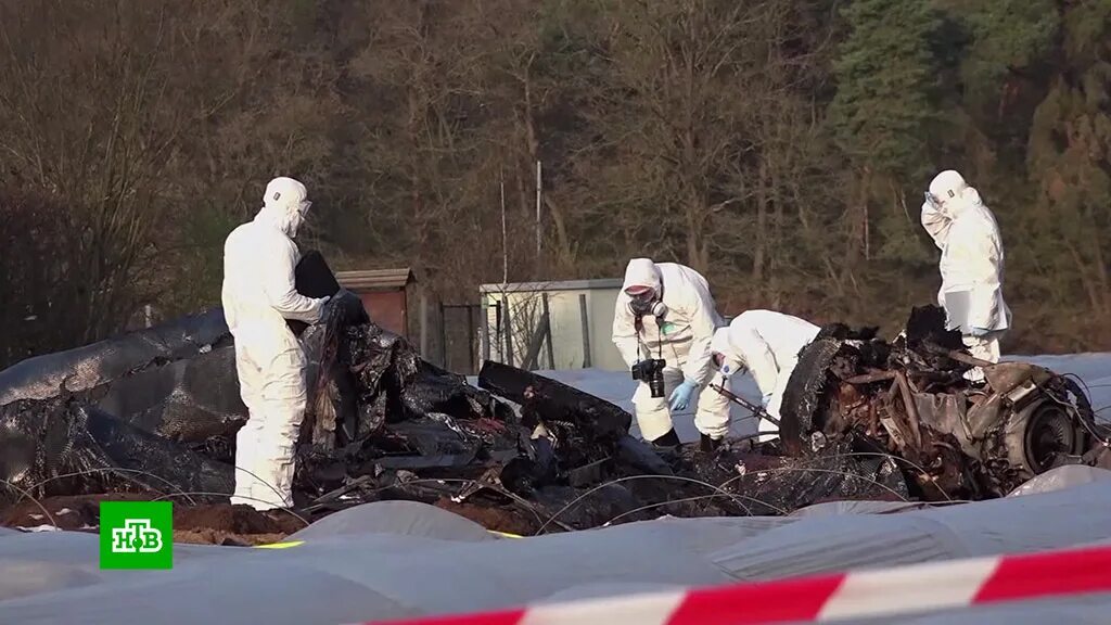 Пилот самоубийца аэробус а320 итоги расследования. Катастрофа ан-26 под тбилиси. Слова пилотов перед крушением. Кабина пилота после крушения. Слова пилотов перед крушением.